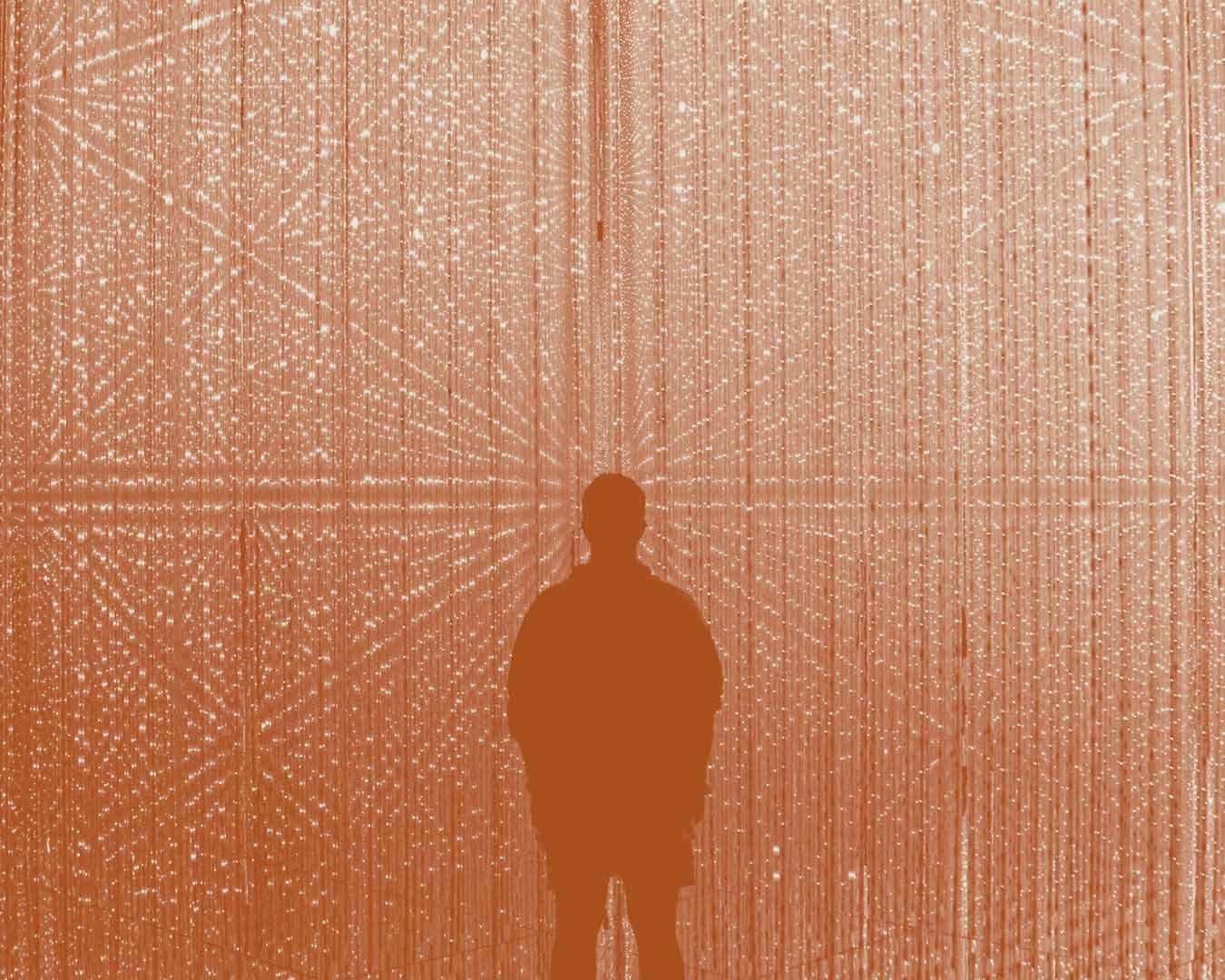 De la inmunidad a la responsabilidad: la responsabilidad legal de las plataformas por desinformación en Estados Unidos y Chile.